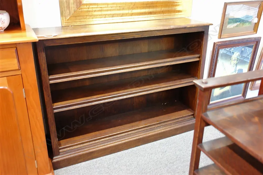 OAK LOW BOOKCASE Image 1++