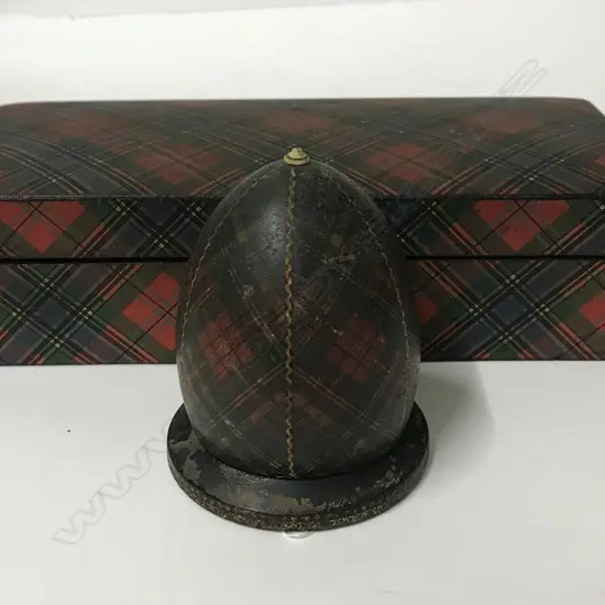 Two pieces of Victorian tartan-ware