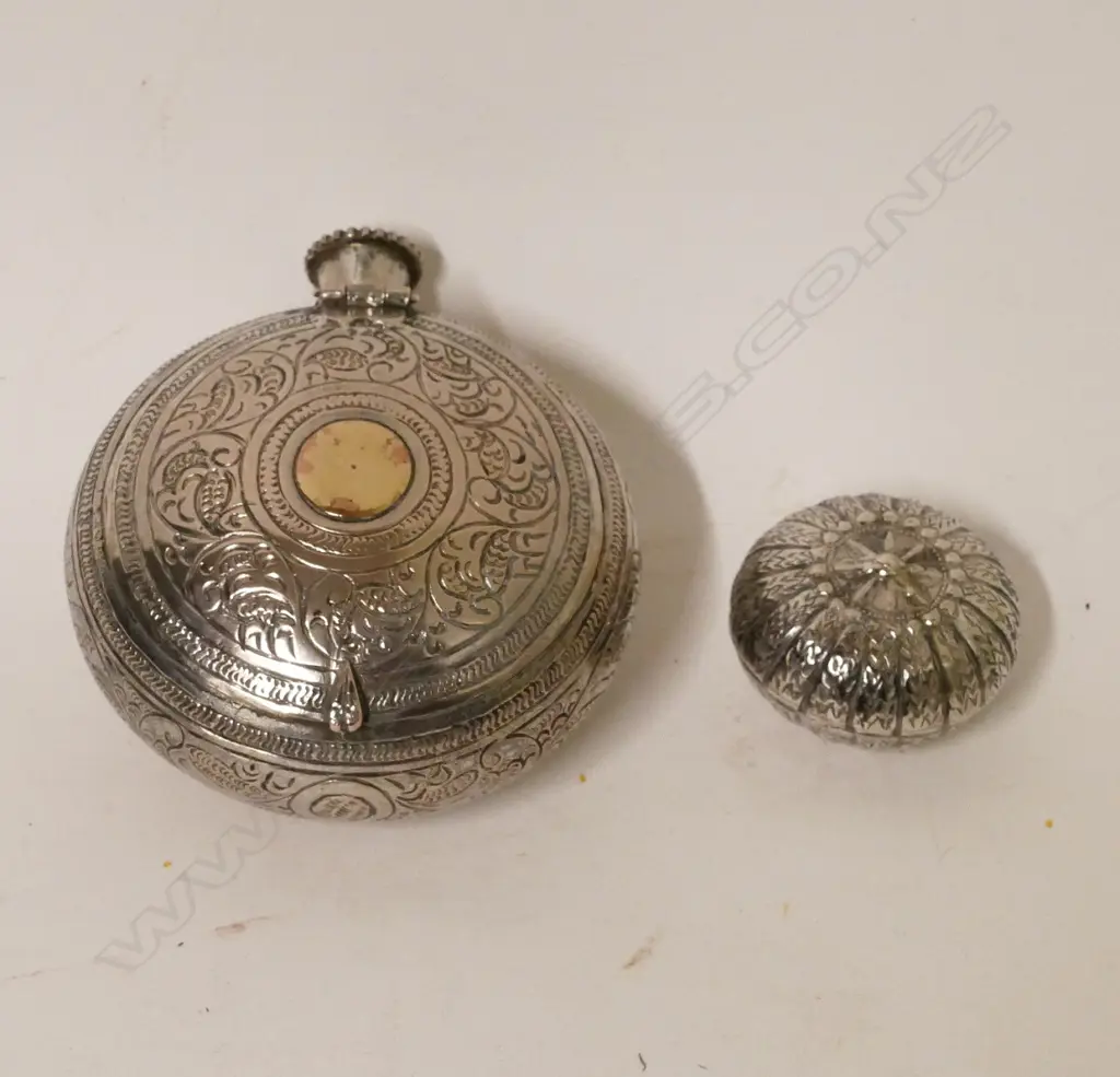 A Thai silver betel nut container Image 1++