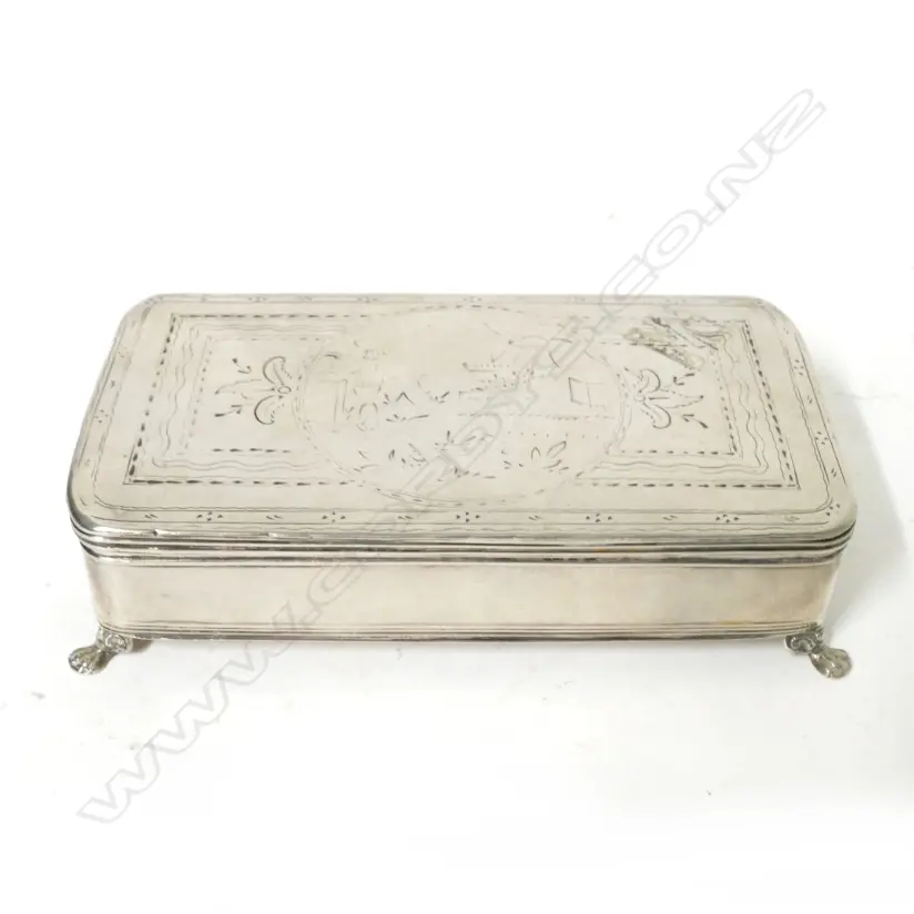 A mid-19thC Dutch silver trinket box Image 1++