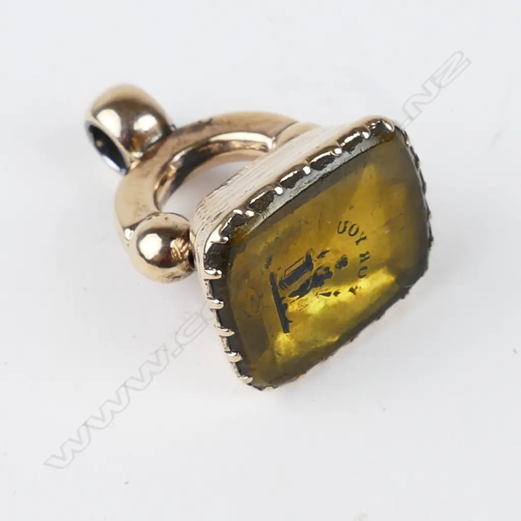 A Georgian gold plated seal Image 1++