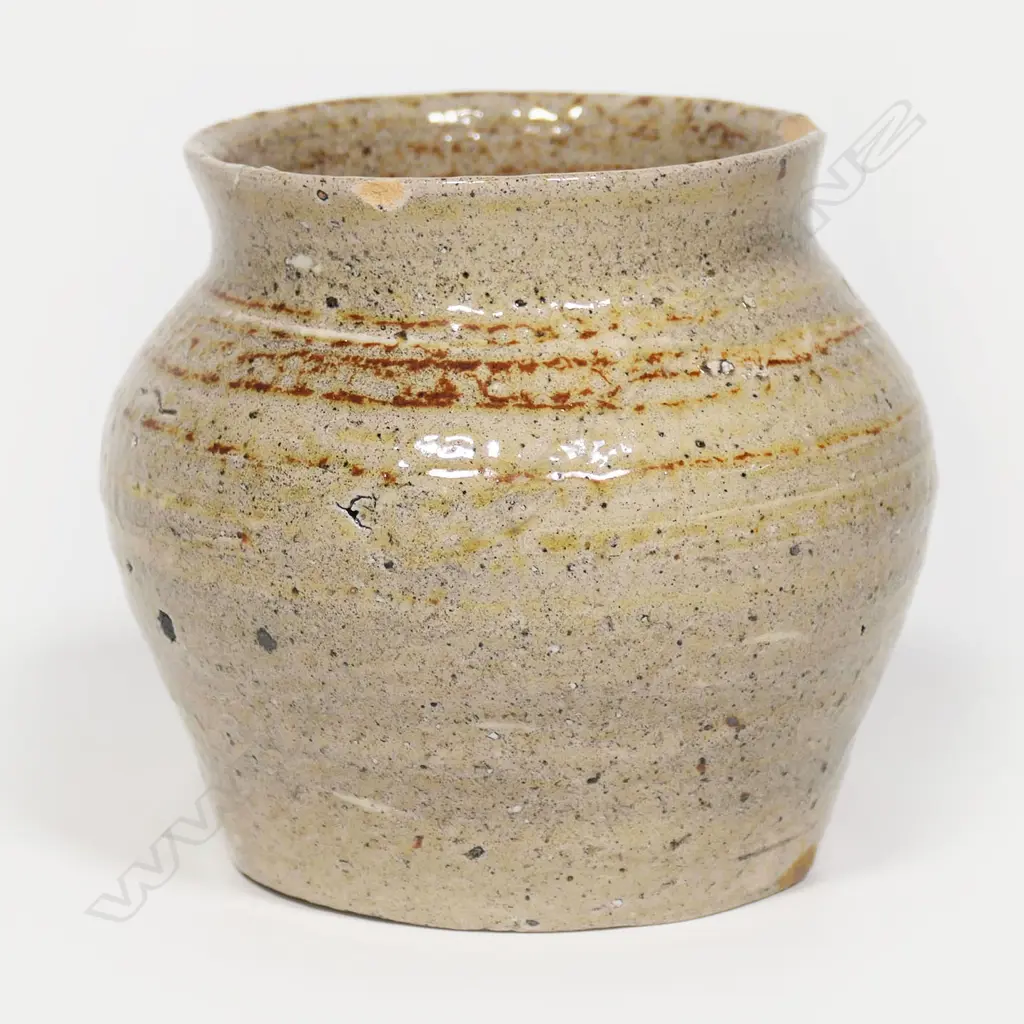 Doreen Blumhardt (1914-2009) rare early hand thrown salt glazed vase, Image 1++