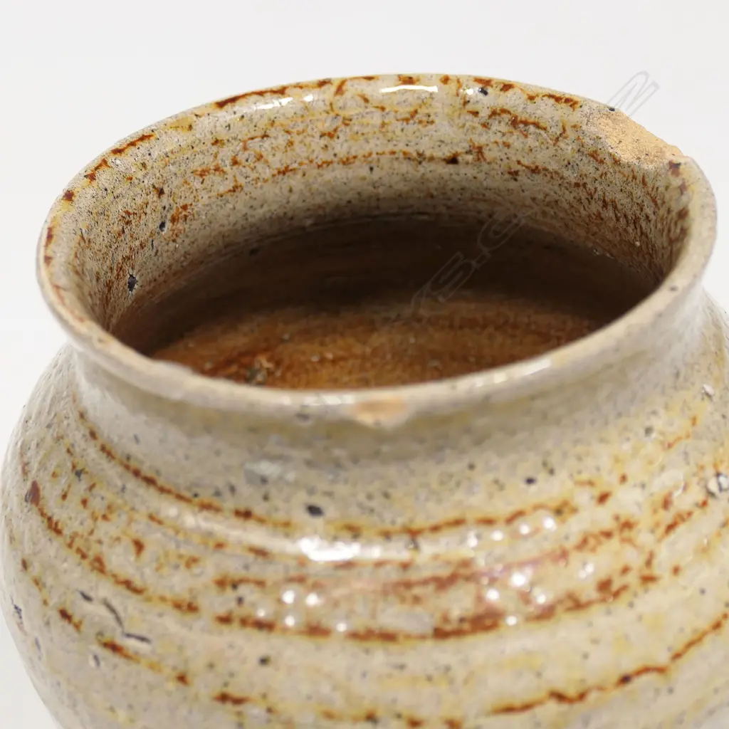 Doreen Blumhardt (1914-2009) rare early hand thrown salt glazed vase, Image 1++