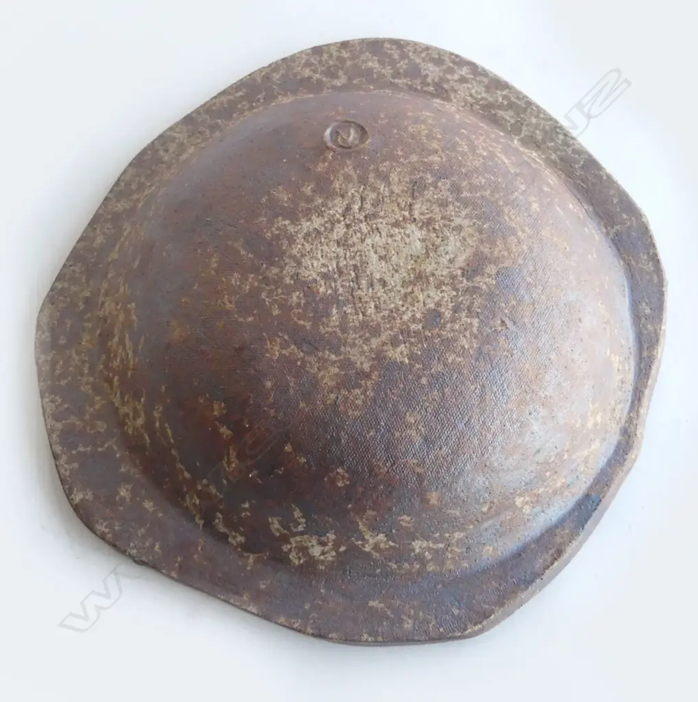 Doreen Blumhardt (1914-2009) sculpted flat rim bowl, Image 1++