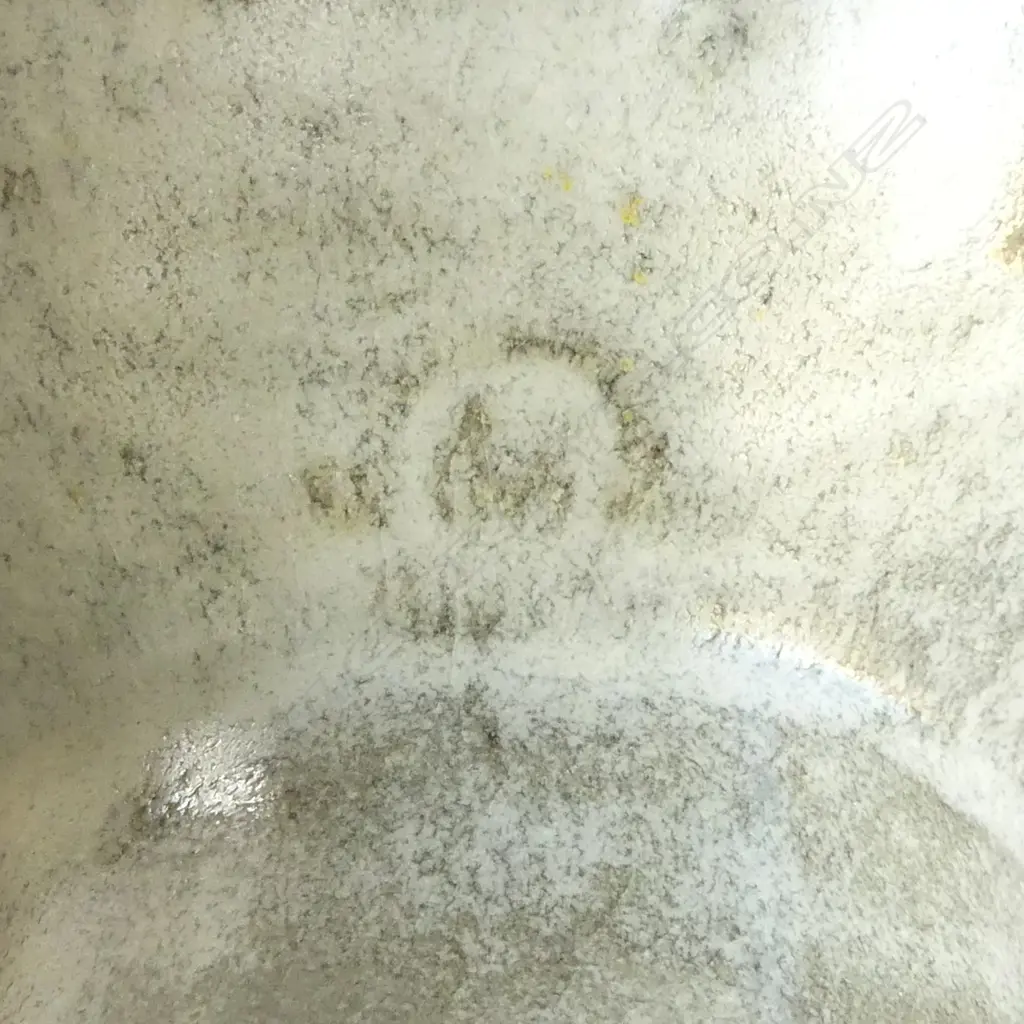 Doreen Blumhardt (1914-2009) pedestal footed bowl, Image 1++