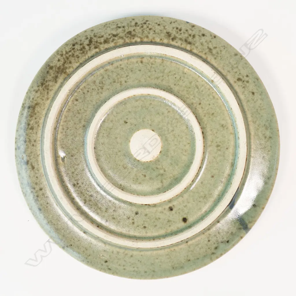 Doreen Blumhardt (1914-2009) circular dish, Image 1++