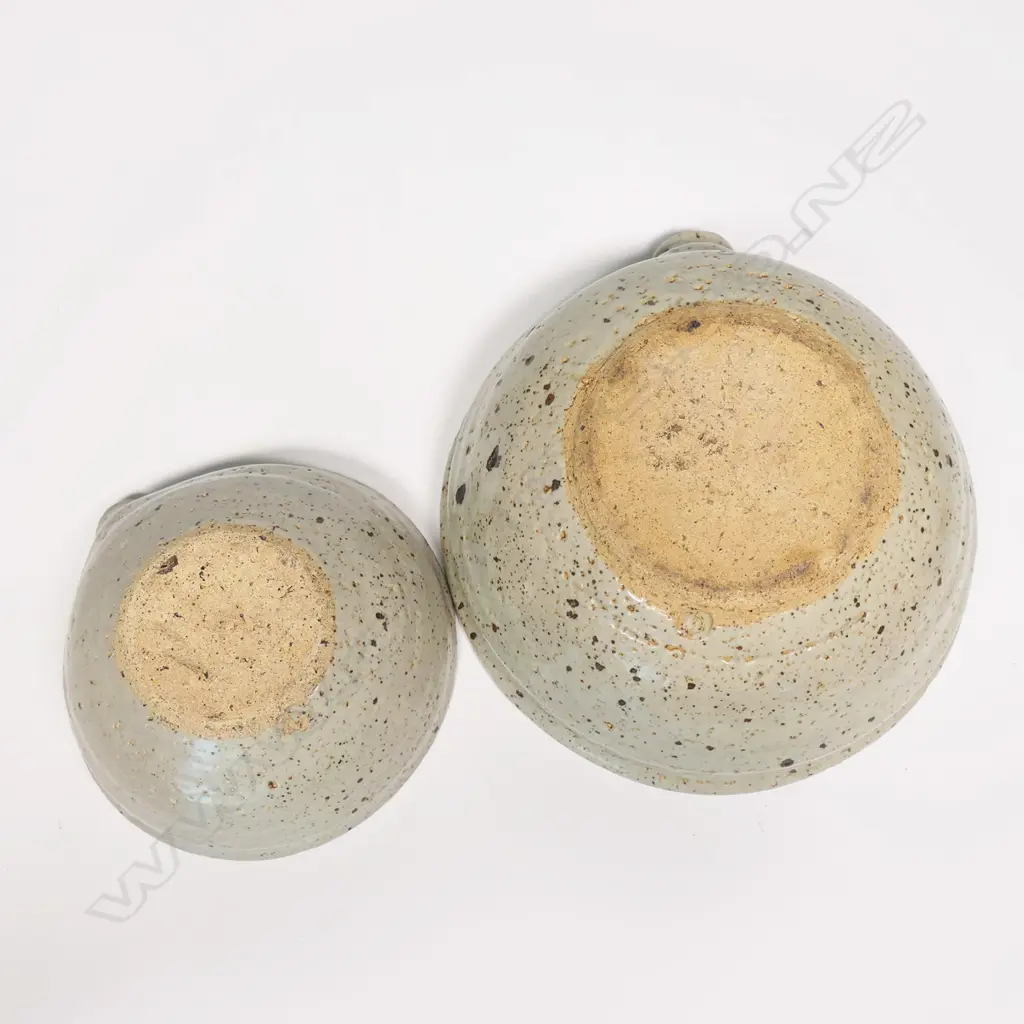 Two Len Castle (1924-2011) 1970s pouring bowls, Image 1++