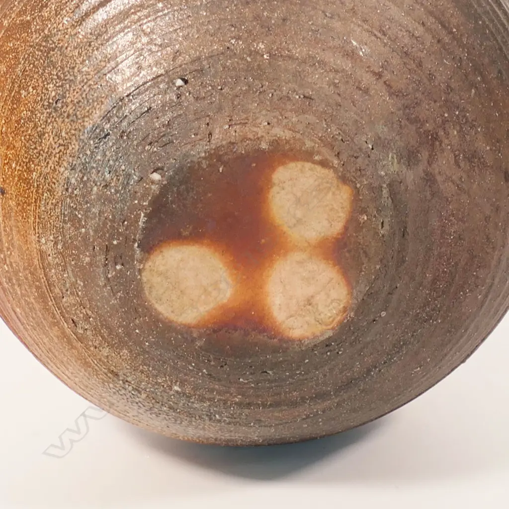 Chester Nealie spherical anagama fired vase, Image 1++