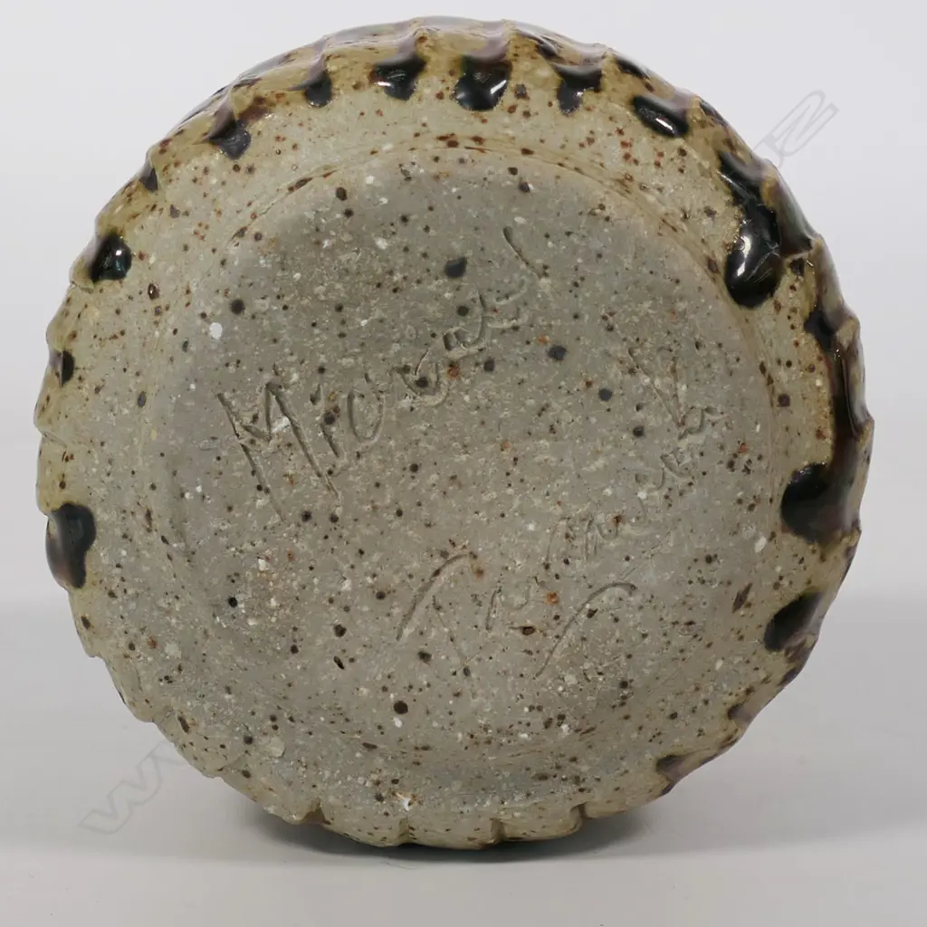 Mike O'Donnell red glaze squat vase, Image 1++