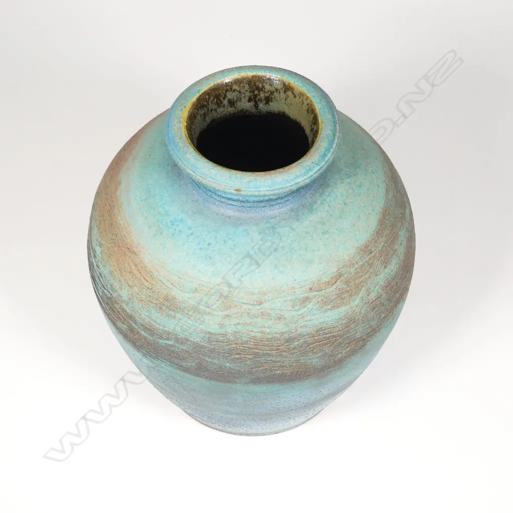 Graeme Storm stoneware vase, Image 1++