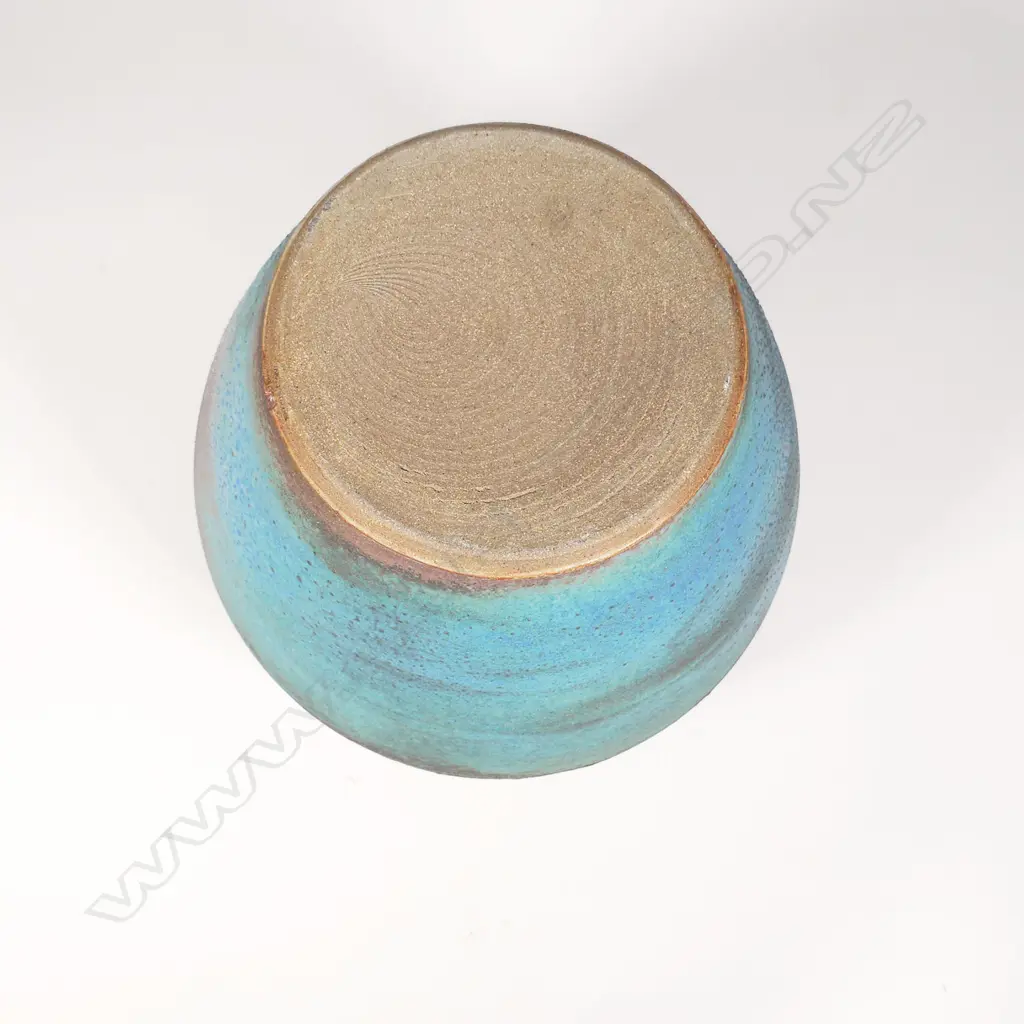 Graeme Storm stoneware vase, Image 1++