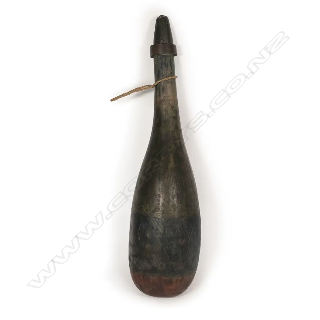 Geoff Fairburn decorated gourd with stopper, Image 1++