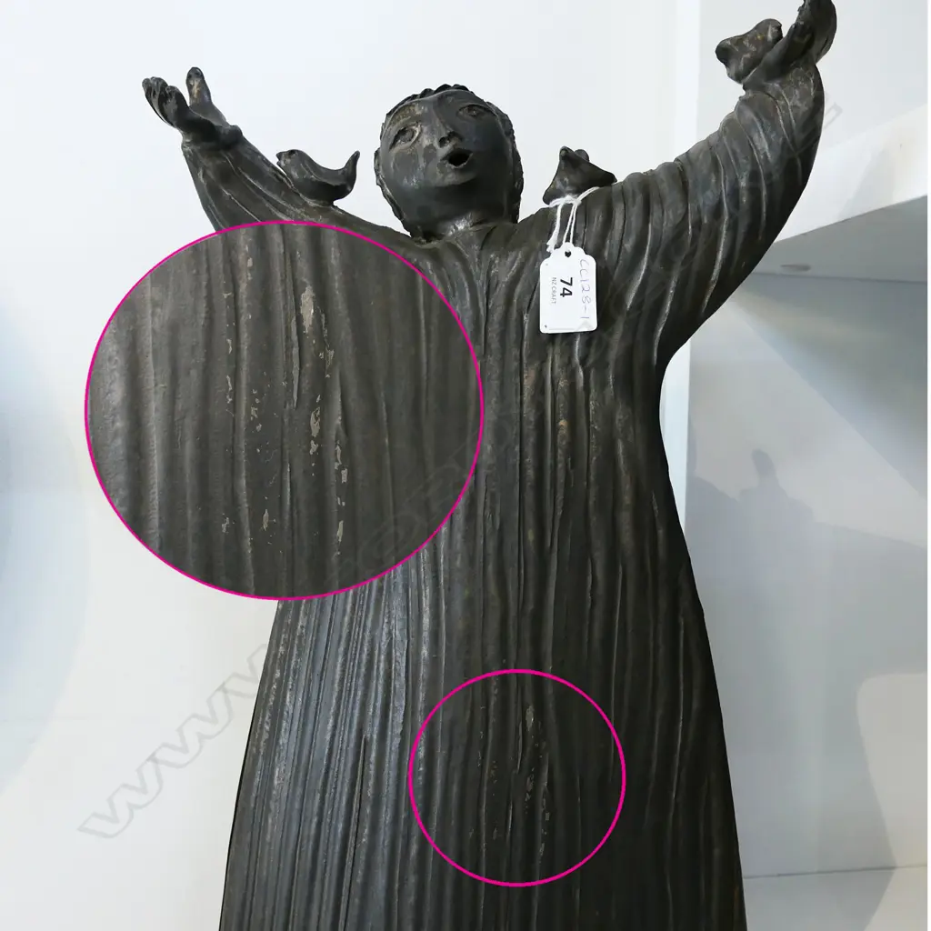 Paul Laird pottery figure, Image 1++