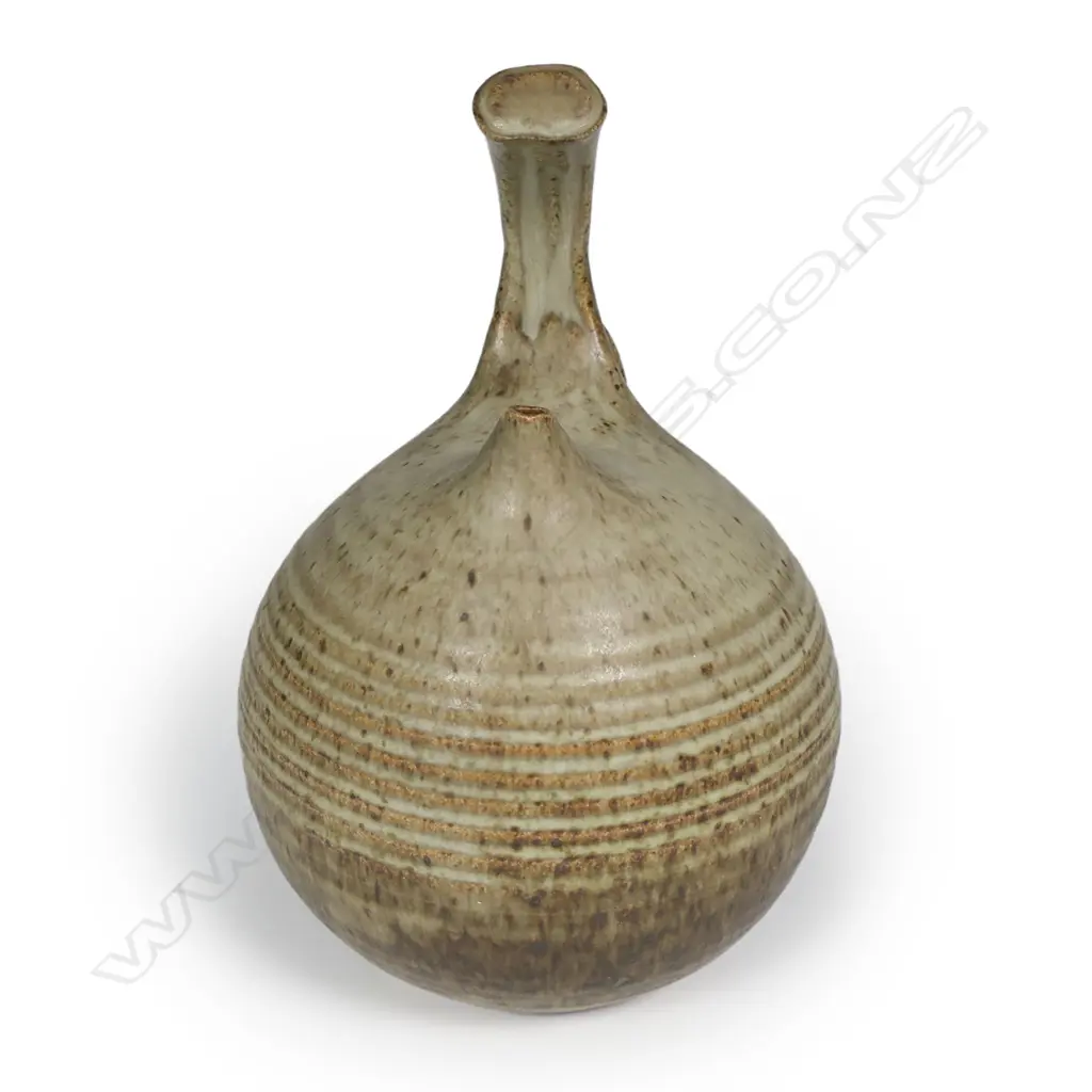 Ian Firth pouring vessel with a half handle, Image 1++