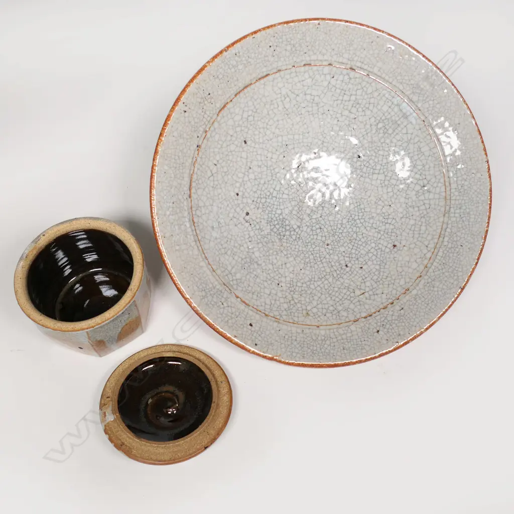 Two pieces Campbell Hegan shino glazed stoneware, Image 1++