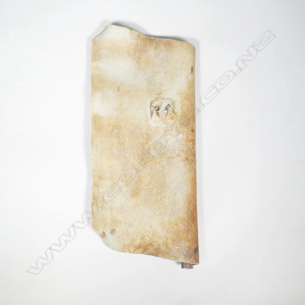 Barbara Hockenhull scrolled plaque with rose motif, Image 1++