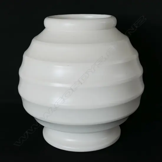 Large Crown Lynn hand potted spherical vase,