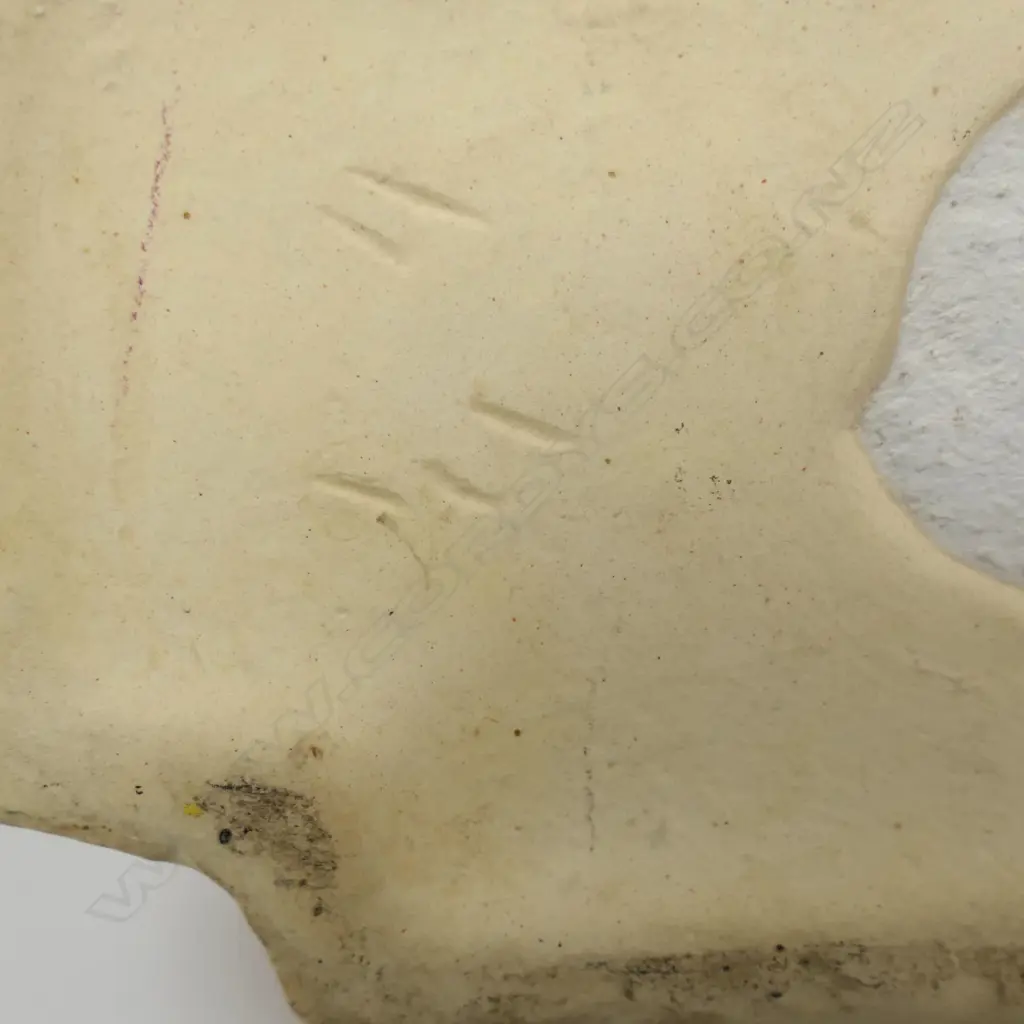 A pair of early Crown Lynn Polar Bear bookends, Image 1++