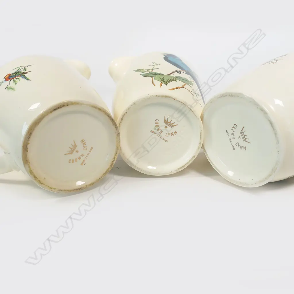 Three unusual Crown Lynn bird jugs, Image 1++