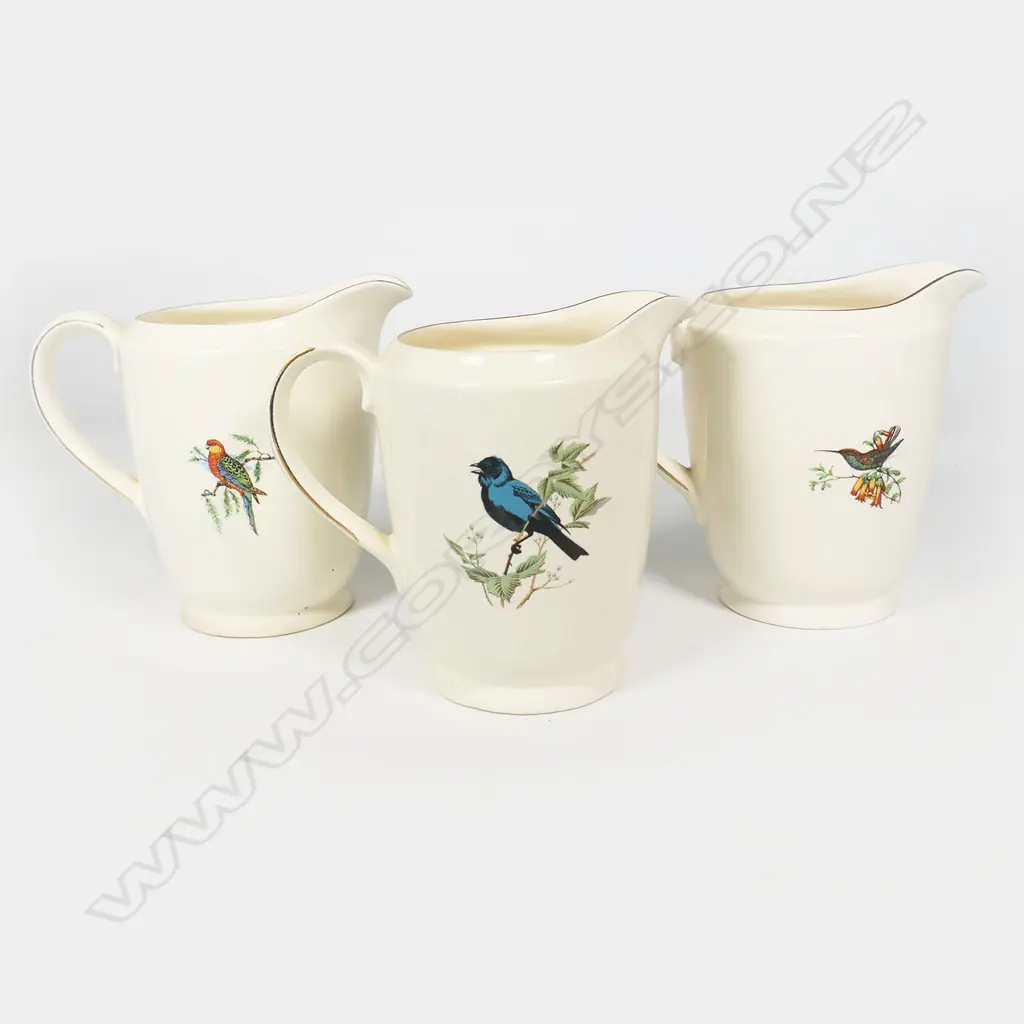 Three unusual Crown Lynn bird jugs, Image 1++
