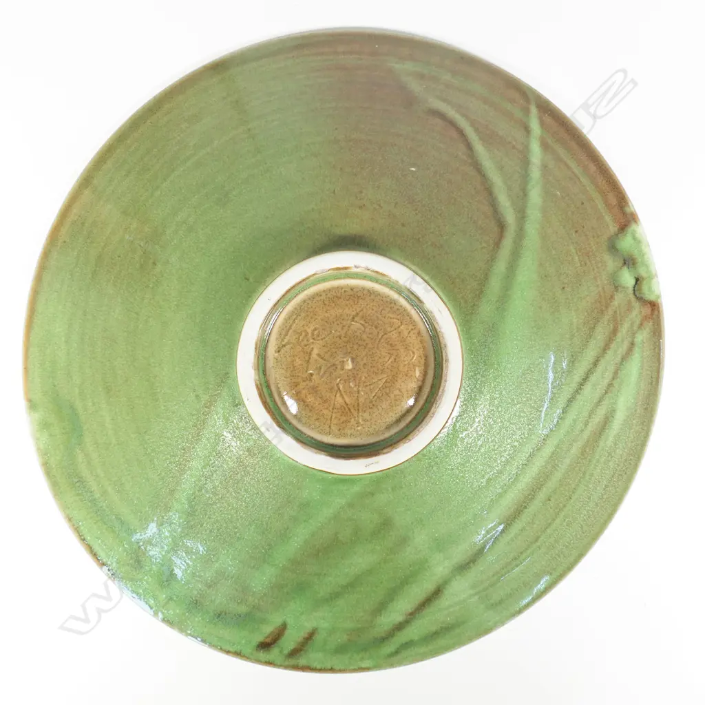Keum Sun Lee/Sang Sool Shim wide footed green dish, Image 1++