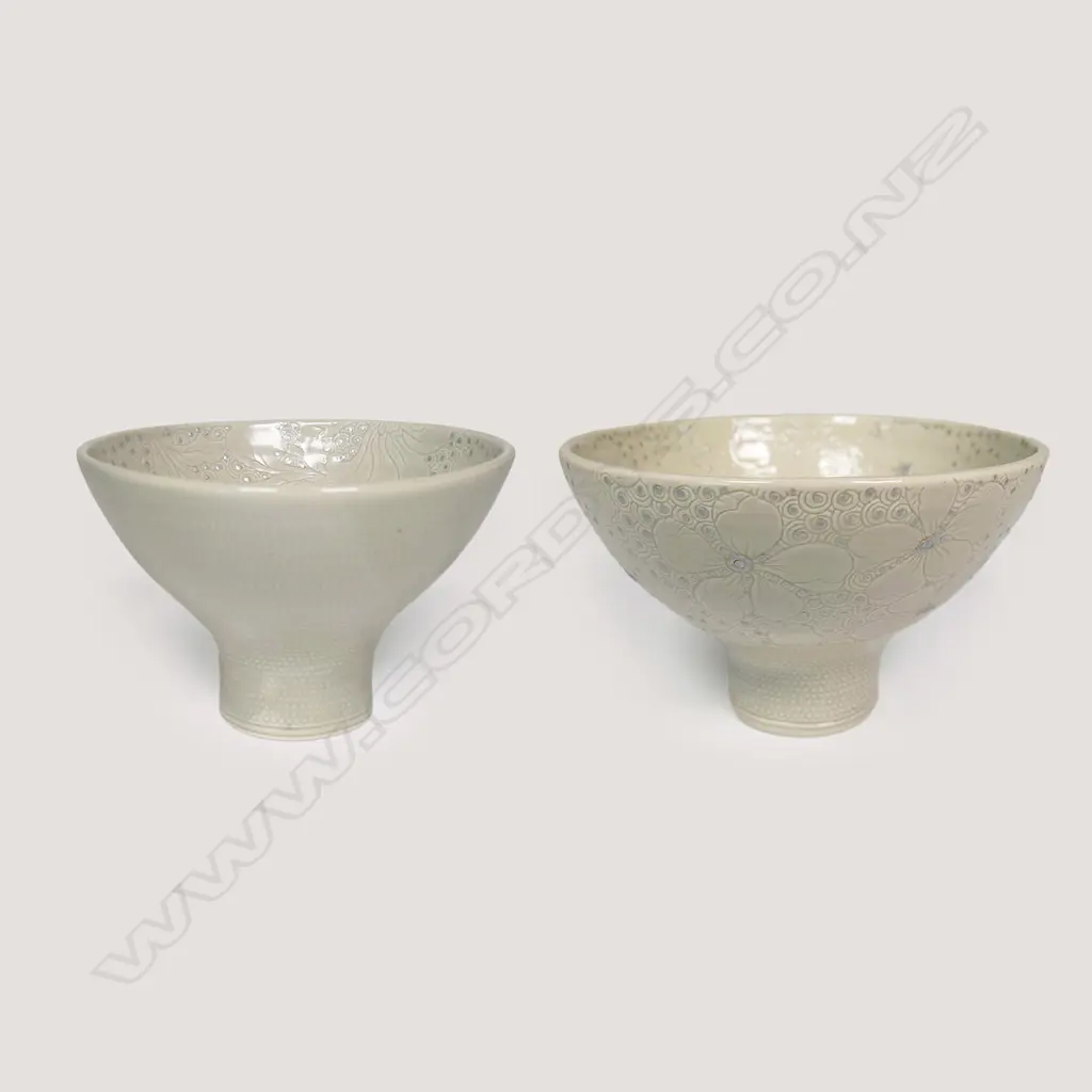 Two Keum Sun Lee/Sang Sool Shim footed bowls, Image 1++