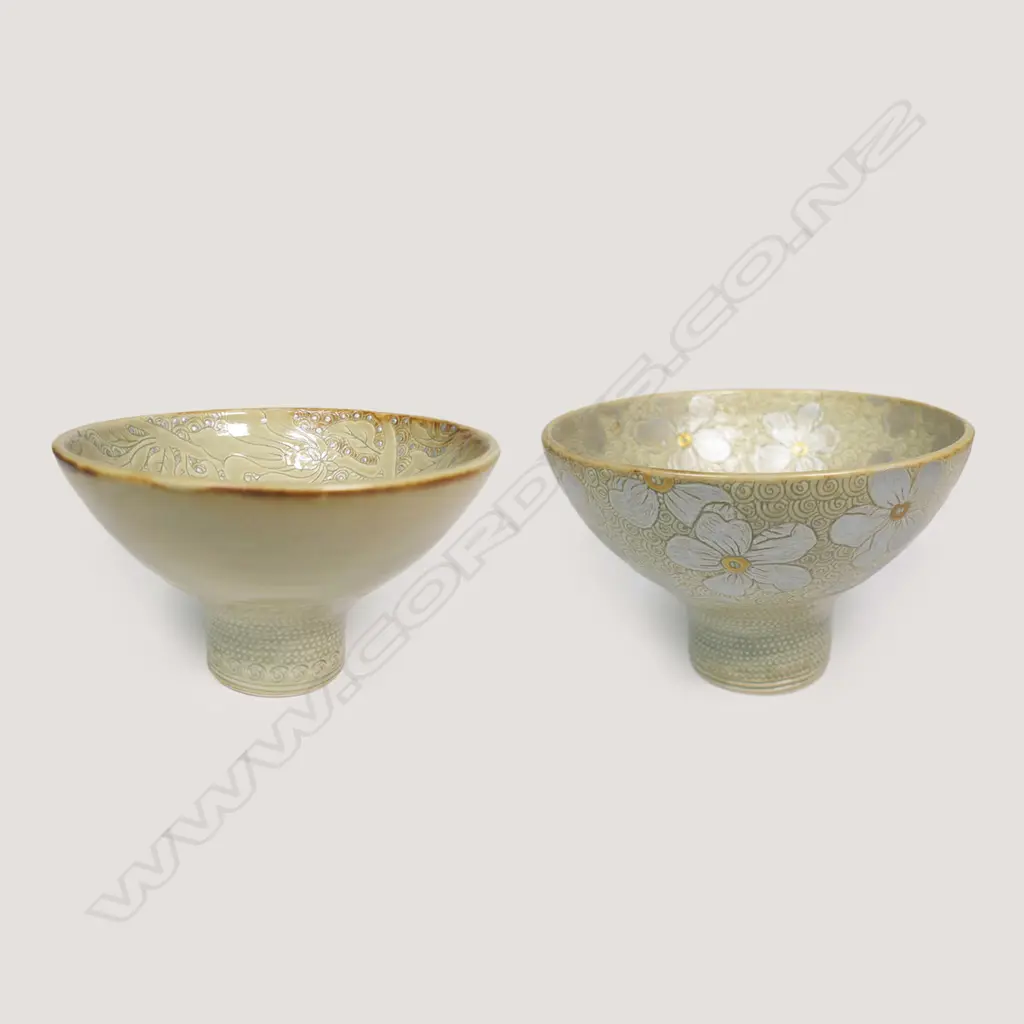 Two Keum Sun Lee/Sang Sool Shim footed bowls, Image 1++