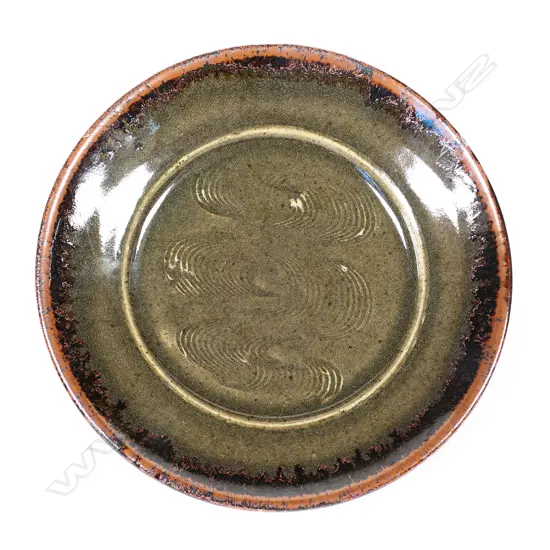 Len Castle small plate combed repeating decoration dark green/grey over tenmoku. Dia.165mm. Vendor's note: Bought directly from the potter.