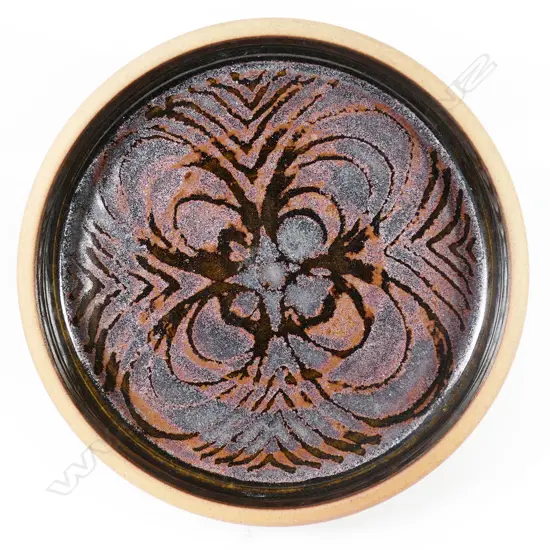 Graeme Storm sided plate - tenmoko glazed with internal radiating design, Dia.210mm