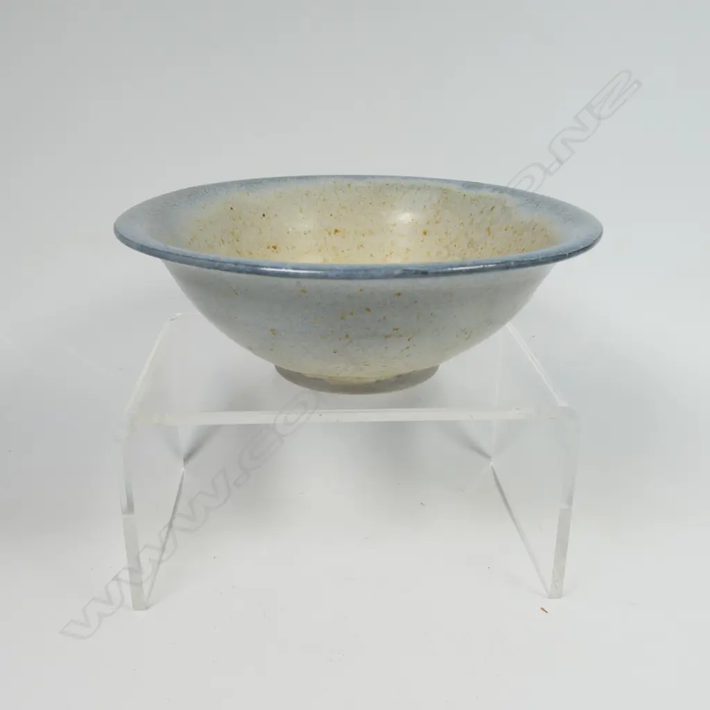 Graeme Storm small flared pale glazed bowl; potter's mark to foot. H.70mm. Dia.150mm Image 1++