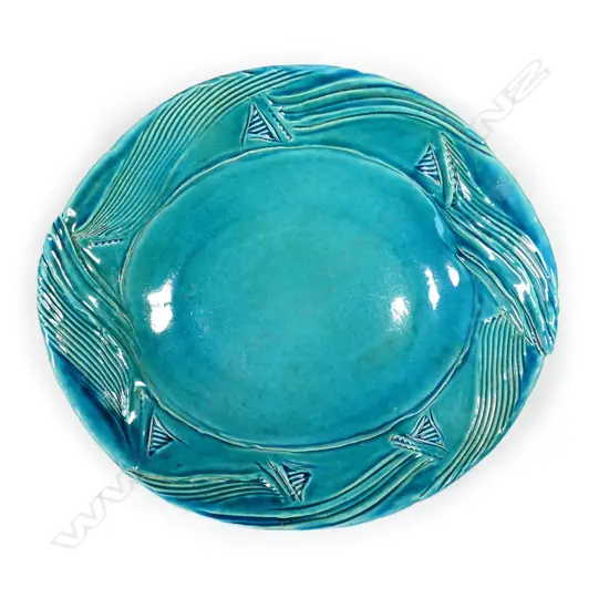 Merilyn Wiseman (1941-2019) large platter; thick turquoise blue glaze with incised wave design around rim. Dia.460mm