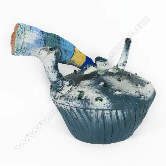 Steve Fullmer (1946 USA-) 'Pilot' important and innovative large vessel - c.mid/late 1980's. Minor fault. H.410mm. L.510mm. Provenance: From the collection of Mervyn Schamroth