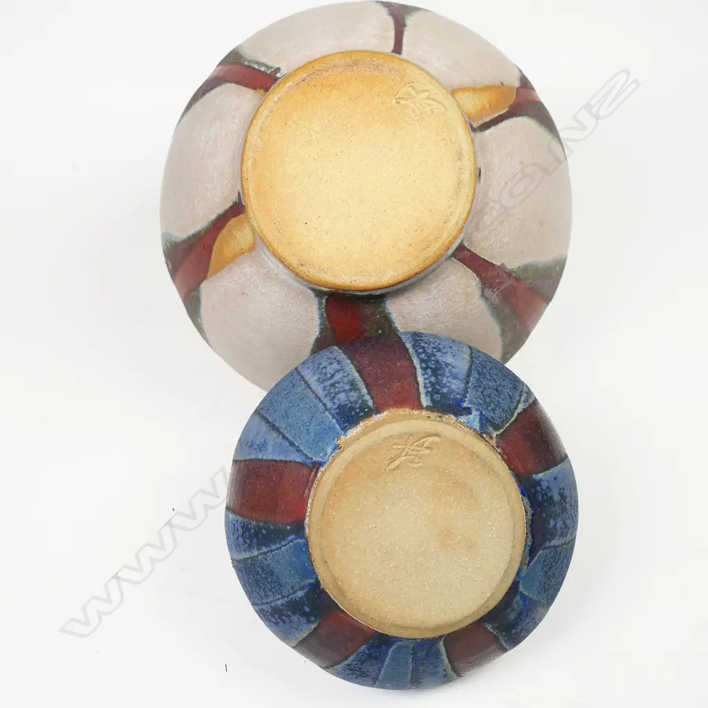 Two David Hoffman vases; matte finish with glazed spherical design. Signed to base. H.70 and 150mm Image 1++