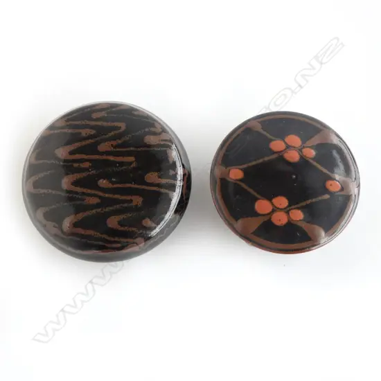 Peter Holmes two lidded trinket boxes with blossom and swirl design over lustrous black tenmoku glaze. Unmarked. Dia.105mm/95mm