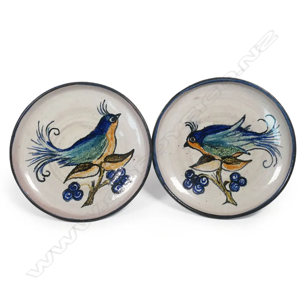 Two Elizabeth Lissaman bird & berry painted decorated dishes. Wall hanging.Signed to base and date coded 1979. Dia.120mm Image 1++