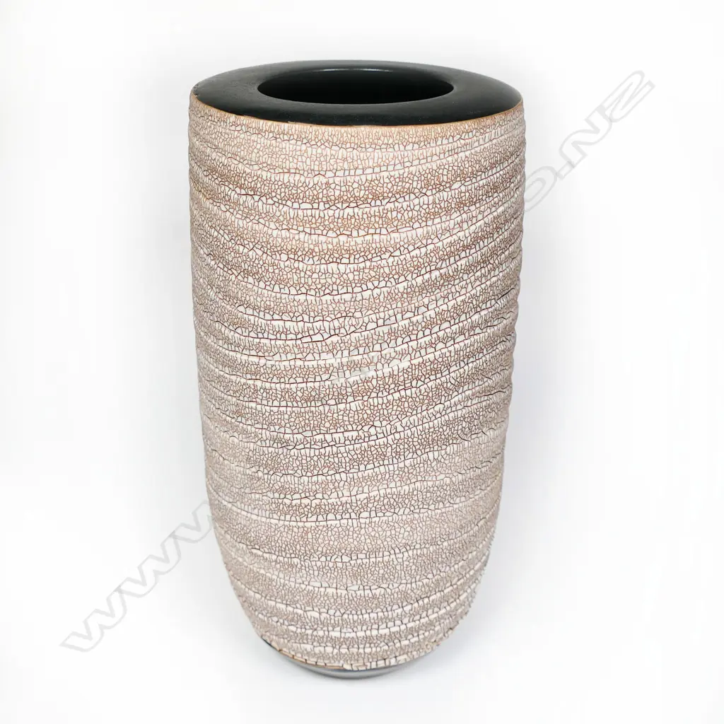 Peter Shearer cylinder vase with incised banding and pale crackled glaze. Initialled lower side, H.25mm. Image 1++