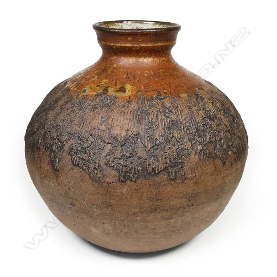 Margaret Symes large 1970's 'dry grass' pot; hand built and heavily textured ovoid form. H.285mm