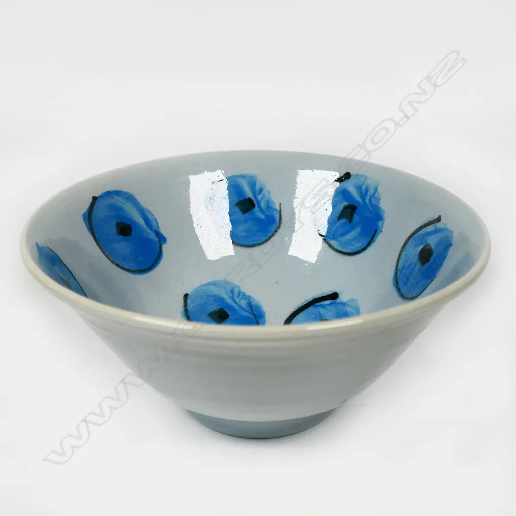 Warren Tippett (1941-1994) small footed bowl; pale blue with repeating brushed dot design. From his Grey Lynn period. Initialled and dated '84 to base, dia.150mm Image 1++