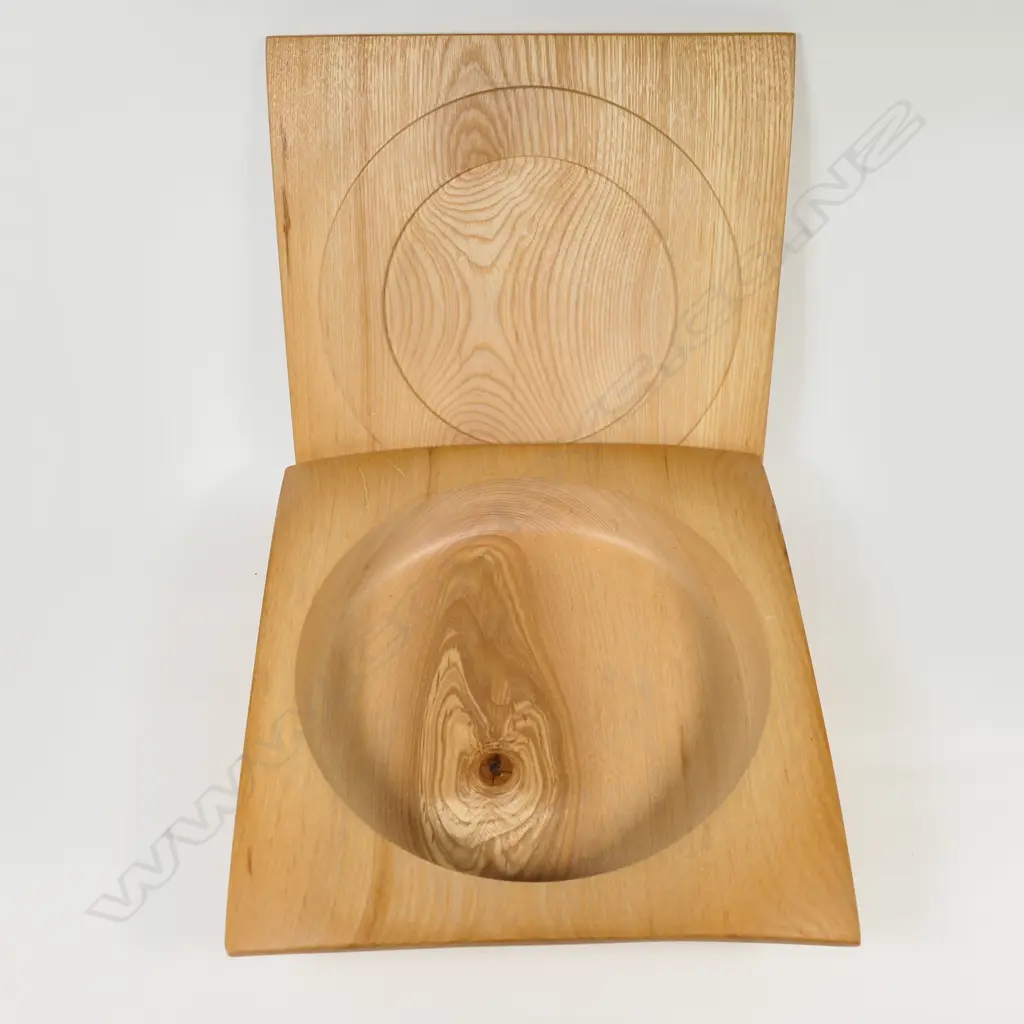 Mary Bartosw (Canterbury) turned and carved ash wood lidded box - the top and base rim of pagoda form. Initialled and inscribed to base 235 x 240 x 80mm. Image 1++