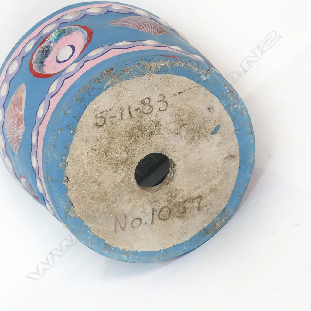 Ross Michie (Kaitaia Northland) colourful folk art scallop shell decorated concrete planter. H.280mm. Dia.335mm, Image 1++