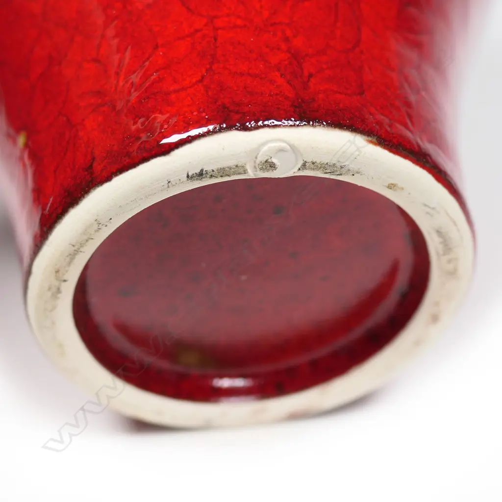 Keum Sun Lee/Sang Sool Shim red urn vase - decorated with impressed flower design and gold dots. H.240mm Image 1++