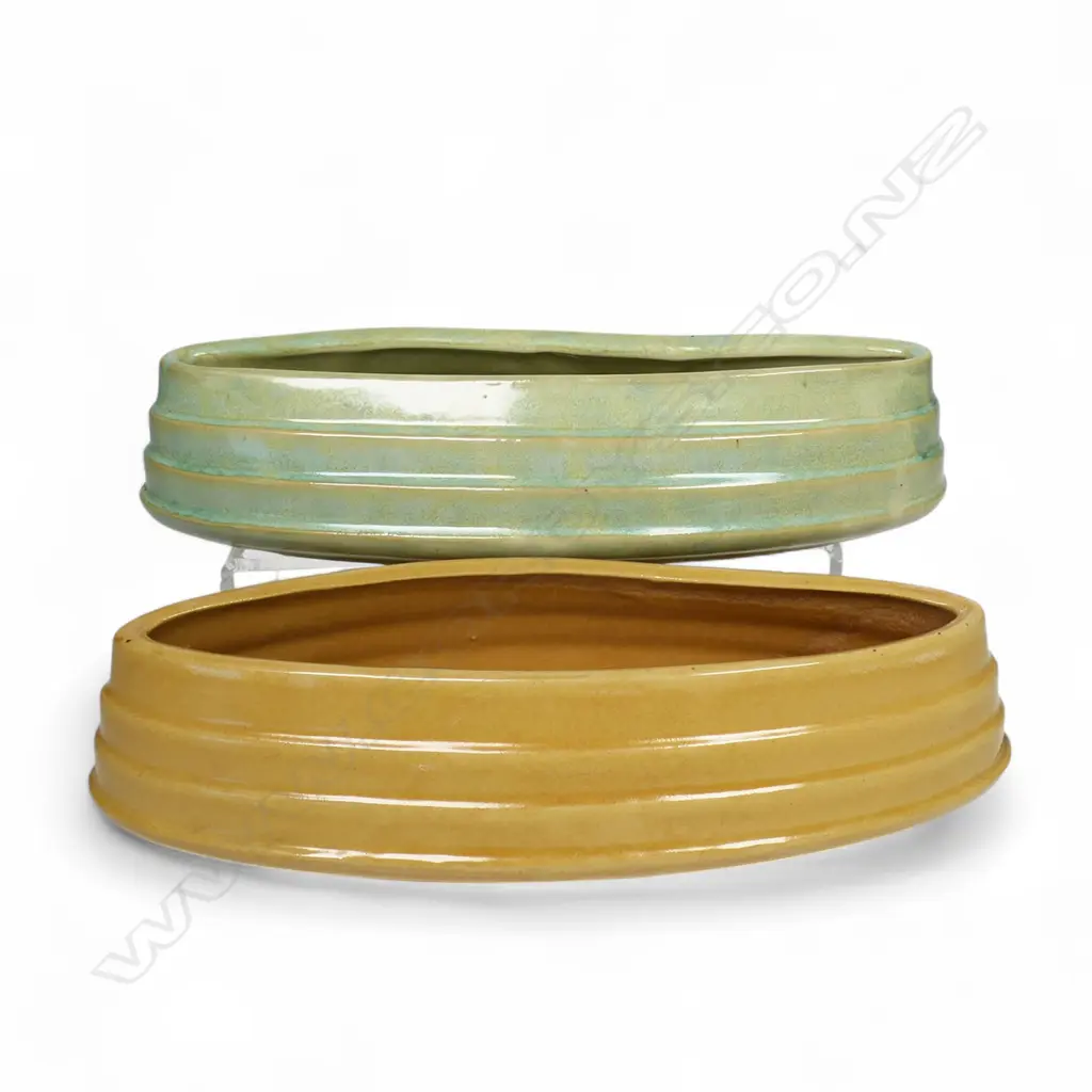 Two Crown Lynn Ambrico trough vases, Image 1++