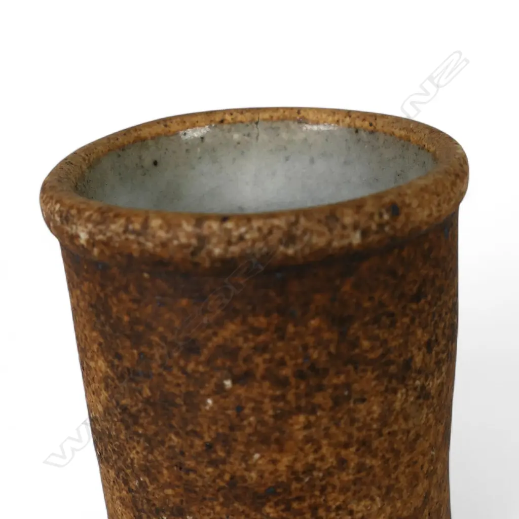 A Len Castle carafe made for the Deer Stalkers Inn, Image 1++