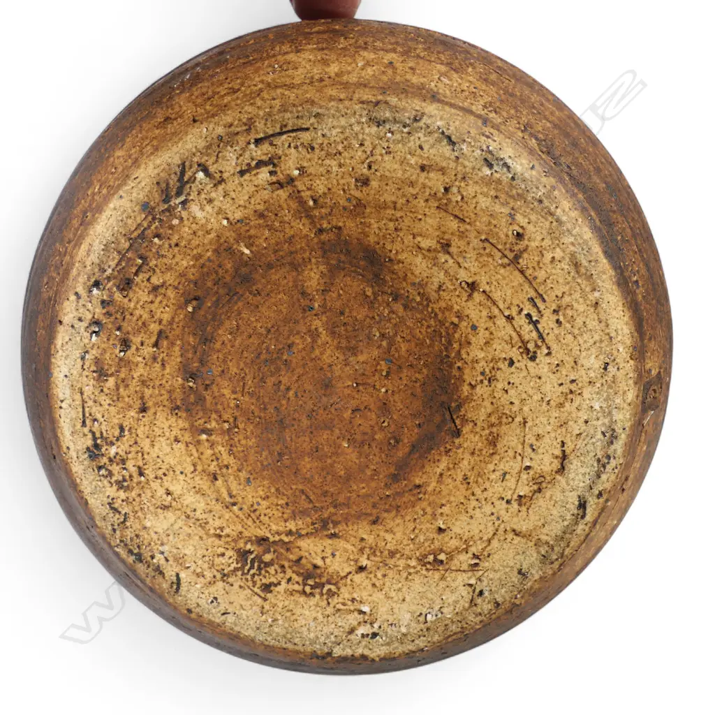 A Len Castle carafe made for the Deer Stalkers Inn, Image 1++