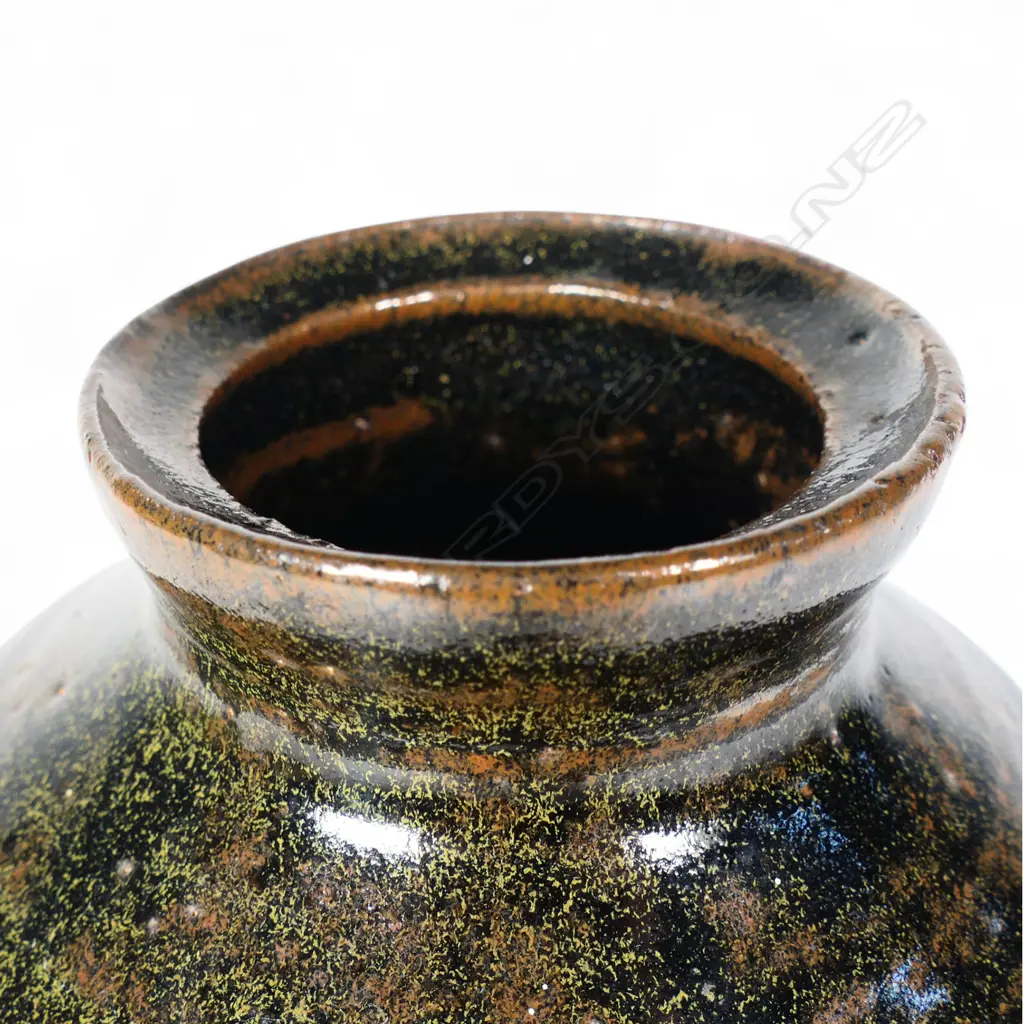 Len Castle (1924-2011) baluster vase, Image 1++