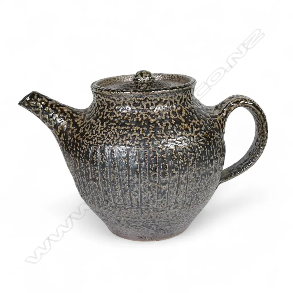Mirek Smisek (1925-2013) salt glazed teapot, Image 1++