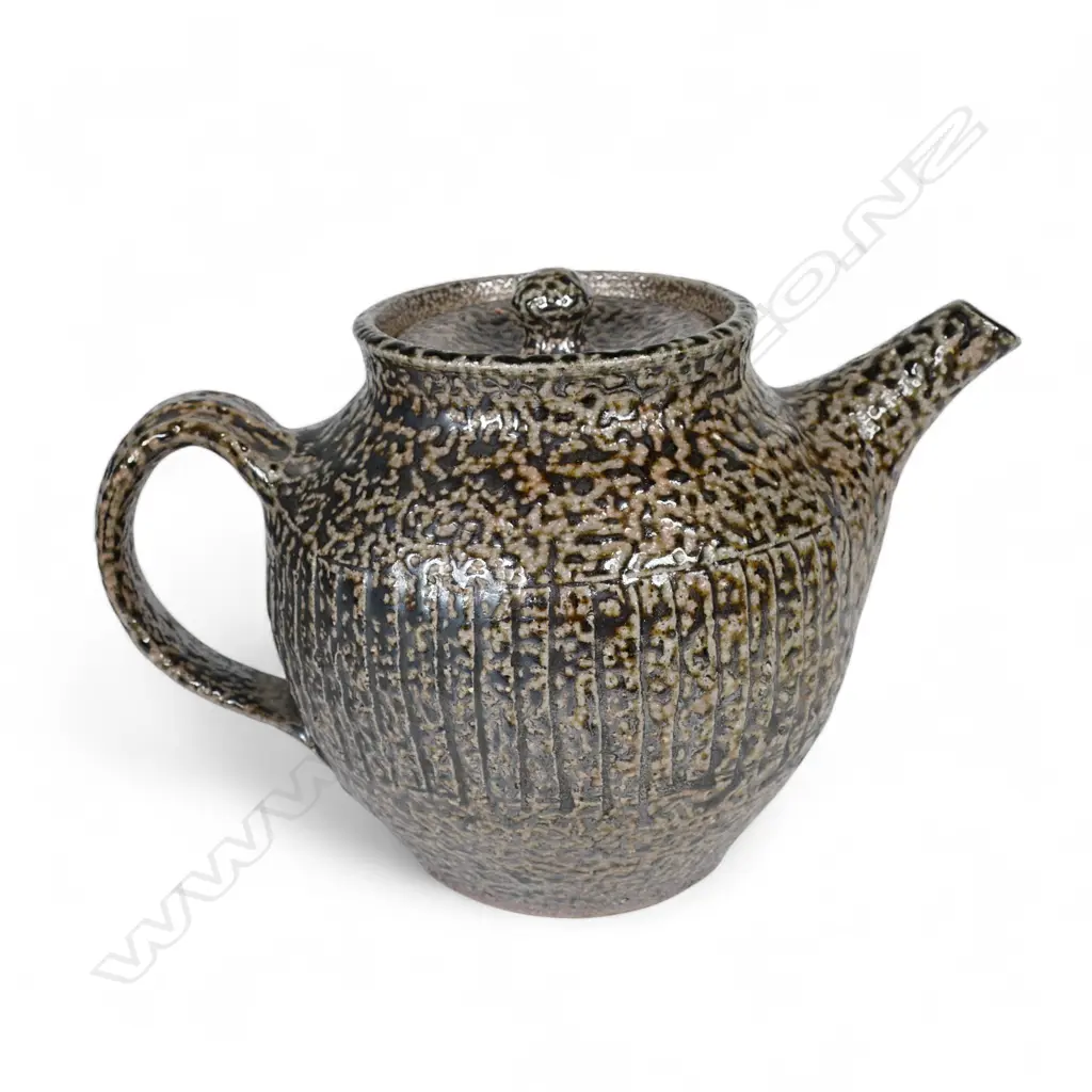 Mirek Smisek (1925-2013) salt glazed teapot, Image 1++