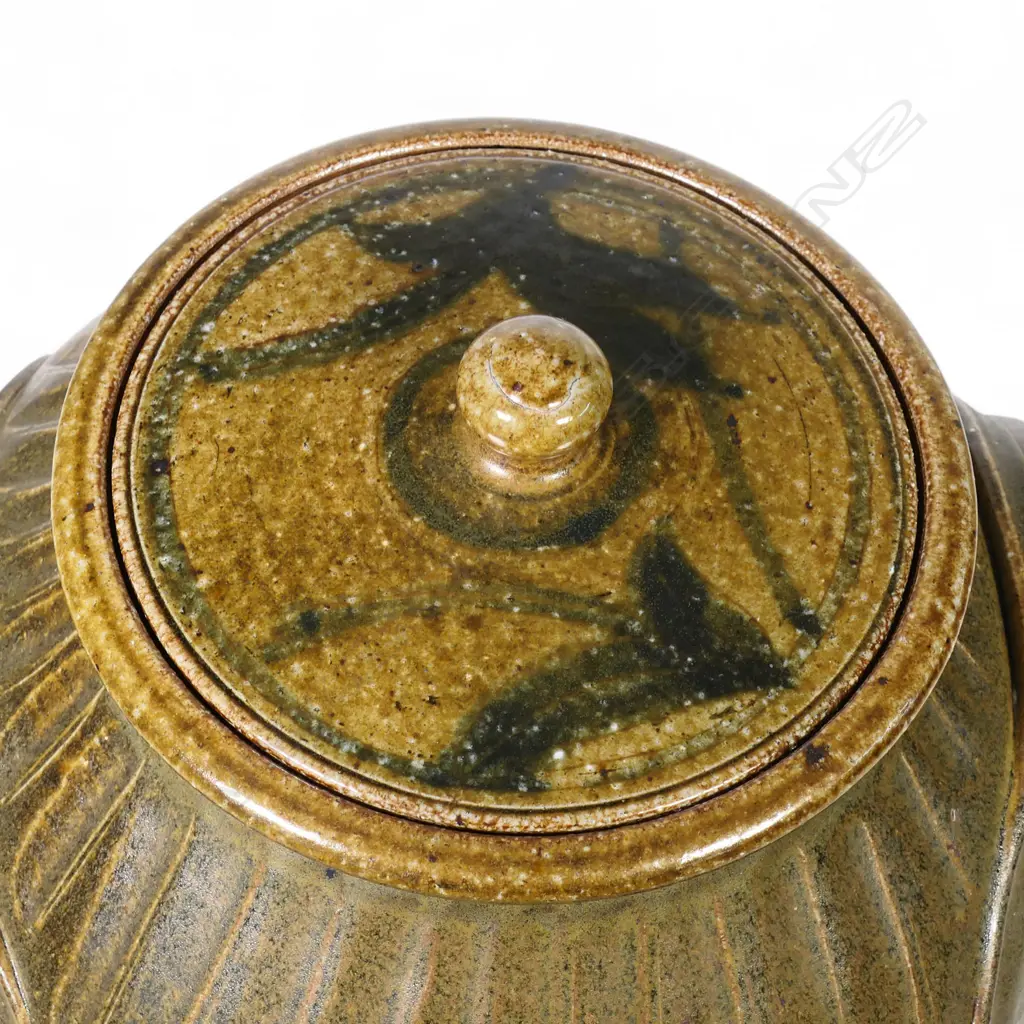Peter Alger large lidded floor pot with handles, Image 1++