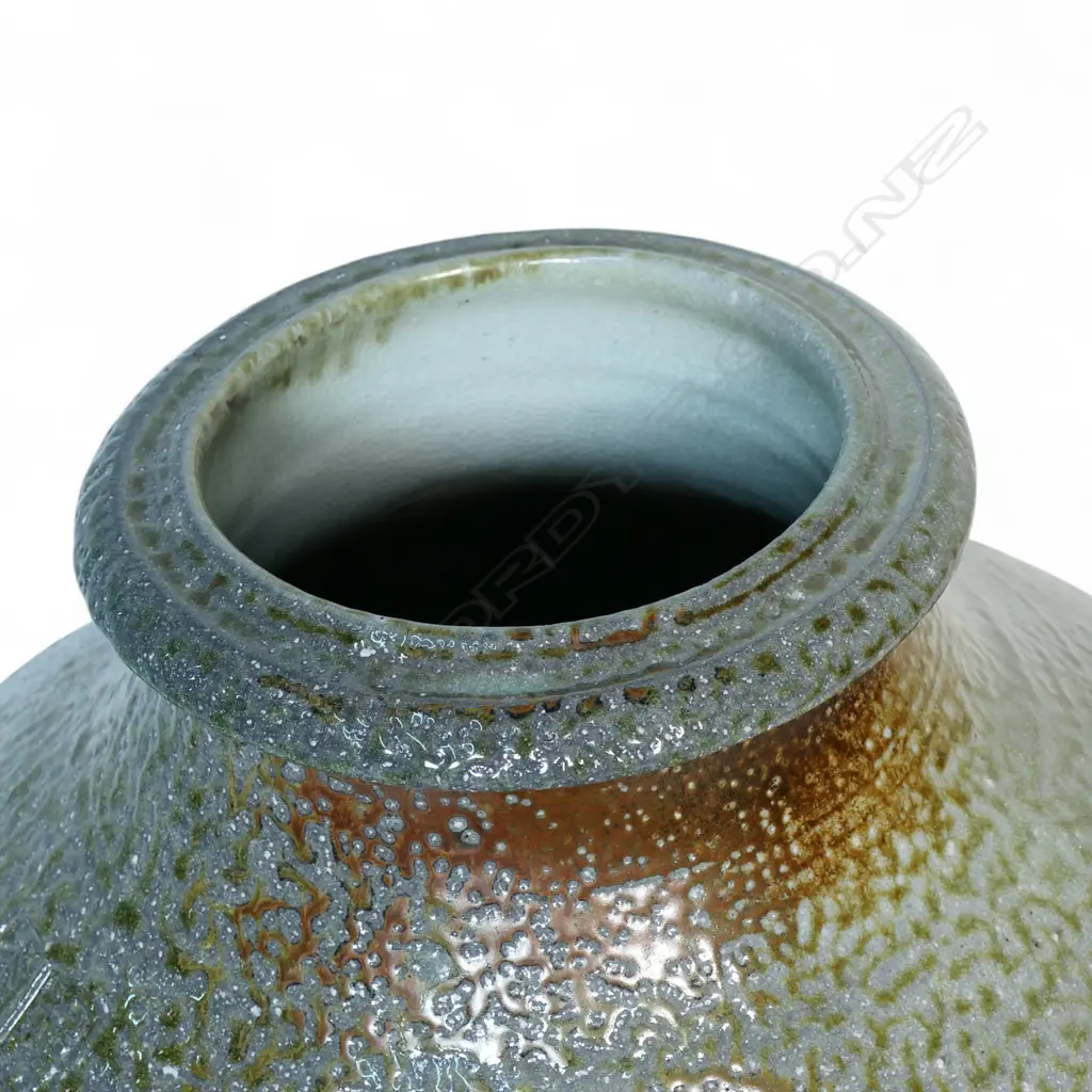 Greg Barron large floor standing baluster vase, Image 1++