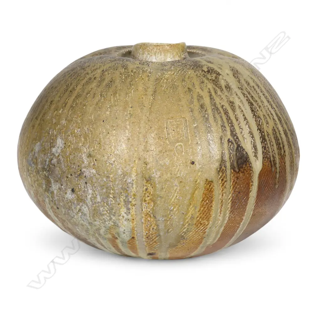 Greg Barron 'Altered Form' lobbed sided pot, Image 1++